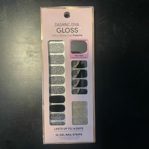 NIB Dashing Diva gel nail strips